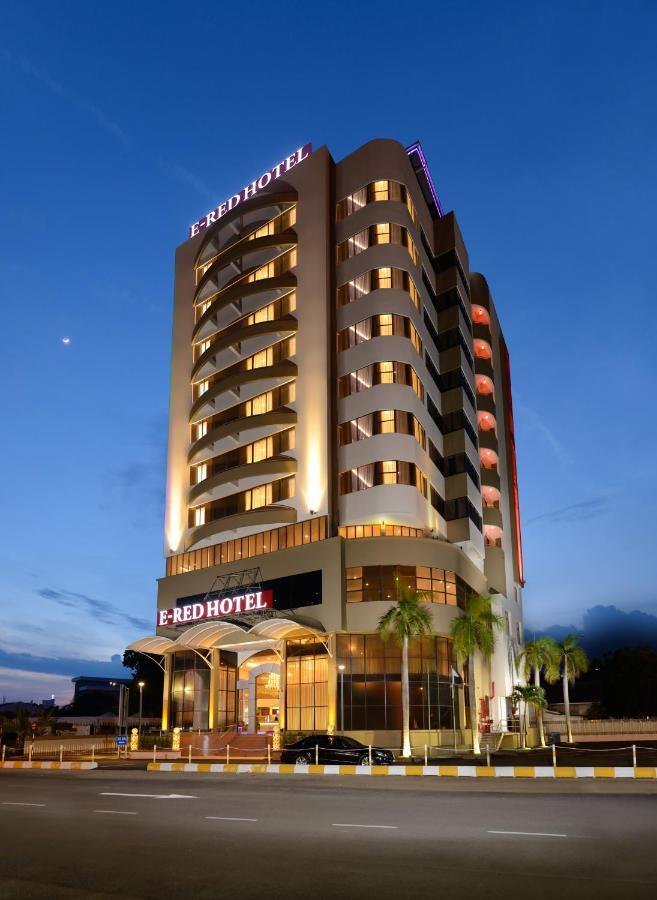E-Red Hotel Kuantan Exterior foto