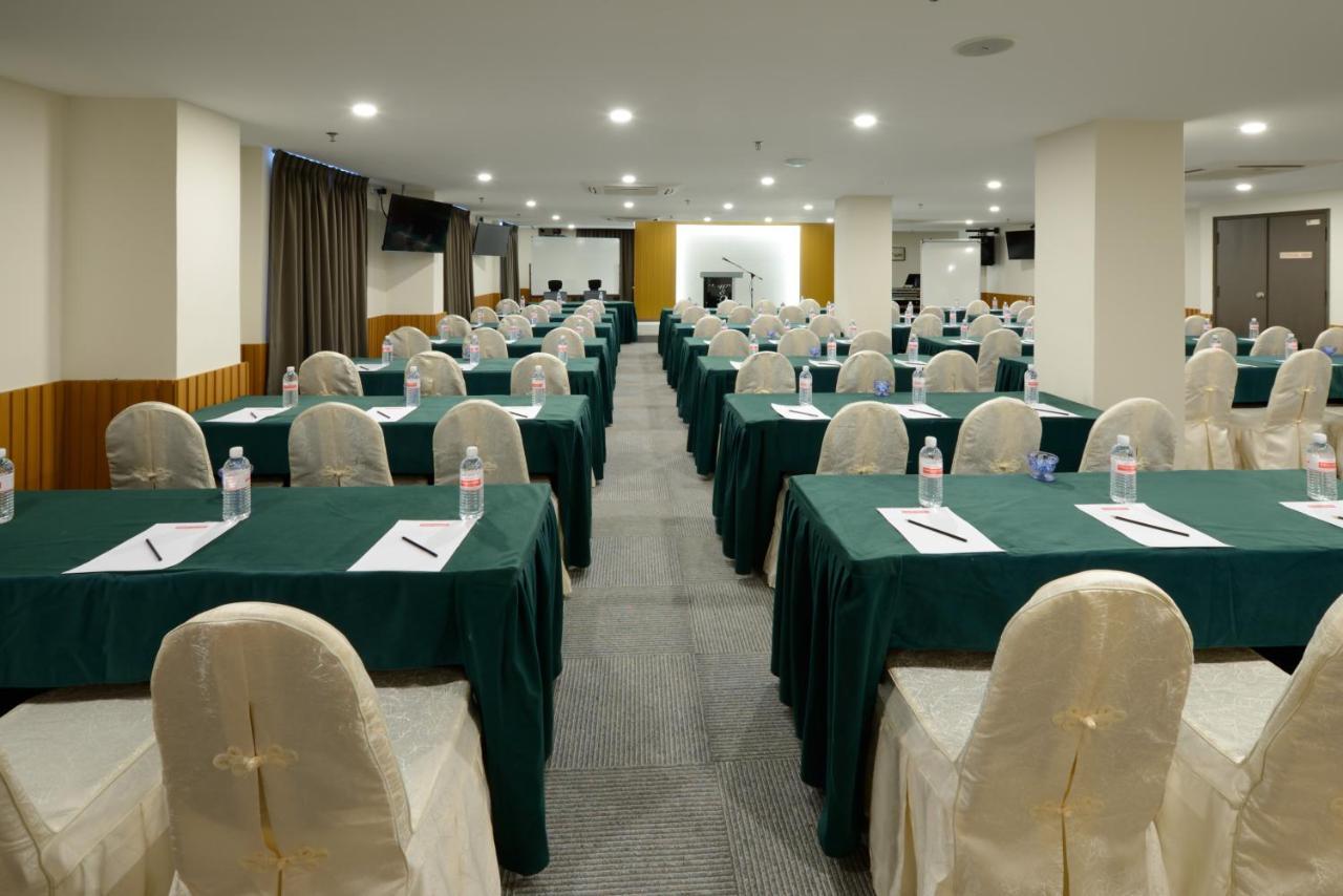 E-Red Hotel Kuantan Exterior foto